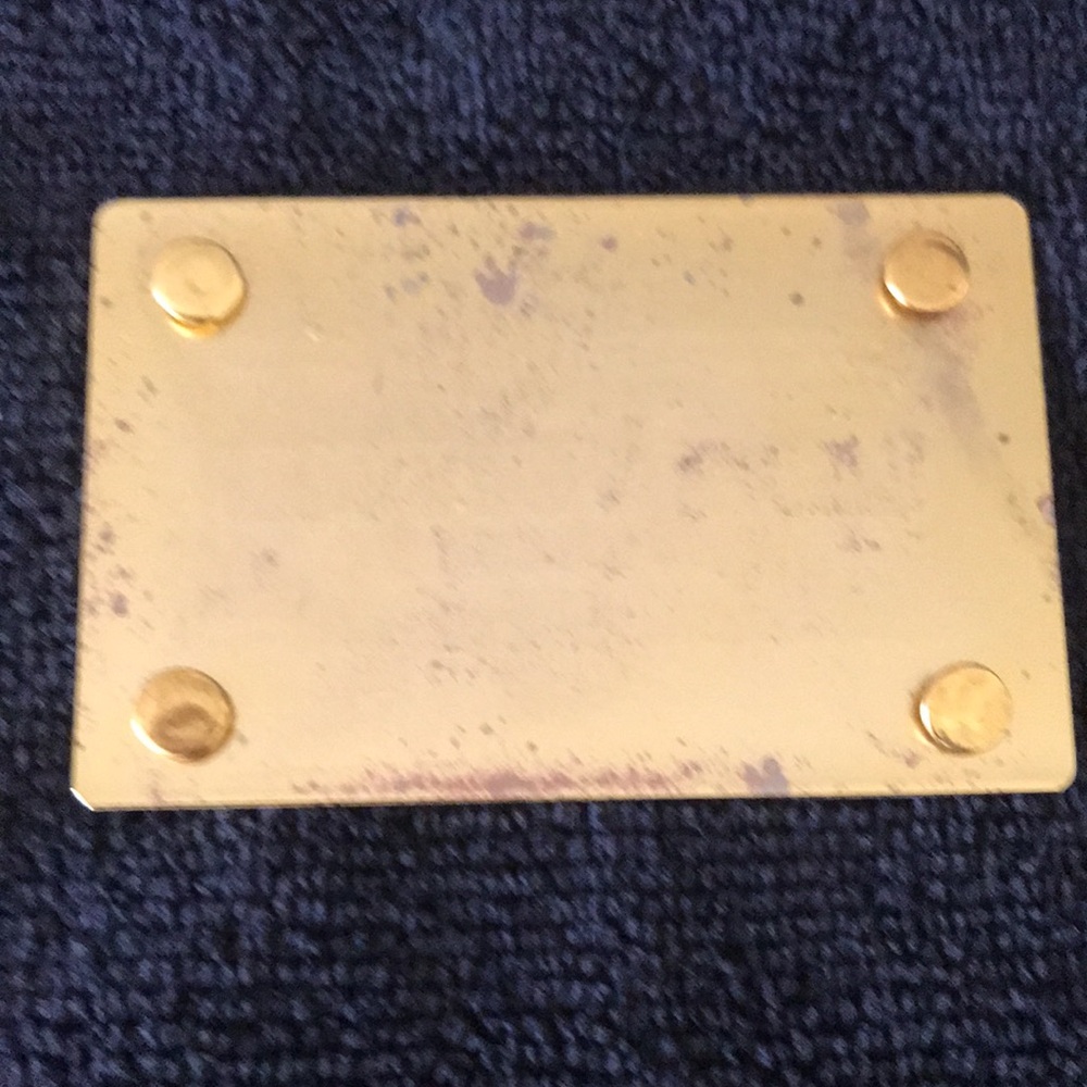 Louis Vuitton Gold Emblem Plate - Picture 3 of 3